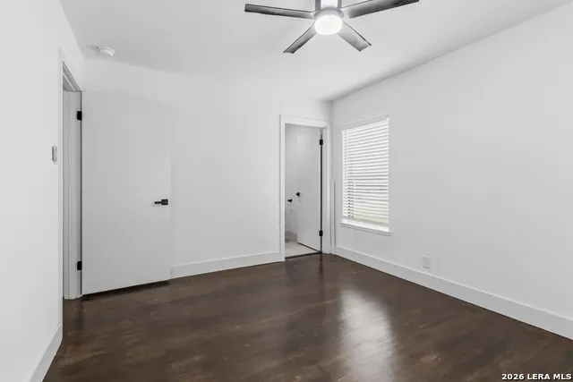 551 RADIANCE AVE San Antonio, TX 78218