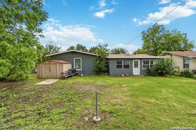 551 RADIANCE AVE San Antonio, TX 78218