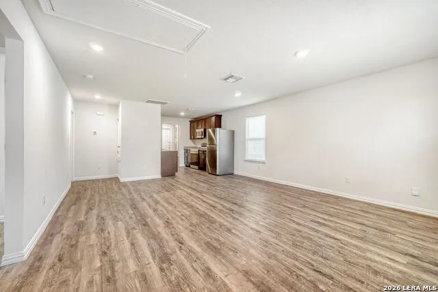 528 E NEW BRAUNFELS ST Seguin, TX 78155
