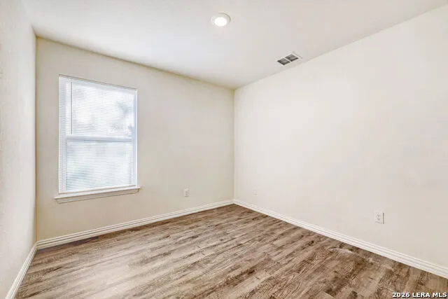 528 E NEW BRAUNFELS ST Seguin, TX 78155