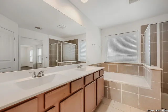8222 Cactus Bend Dr San Antonio, TX 78254