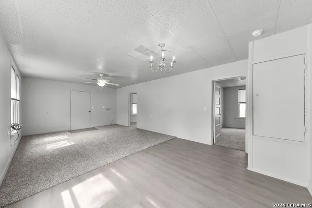 804 COMMERCE ST Pleasanton, TX 78064