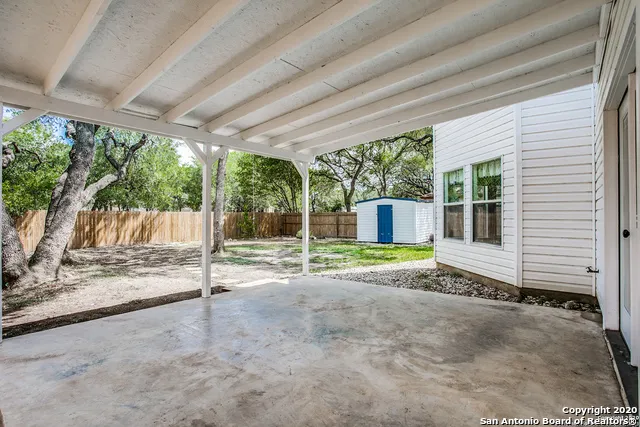 261 SAMANTHA DR Schertz, TX 78154