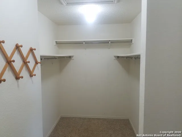 261 SAMANTHA DR Schertz, TX 78154