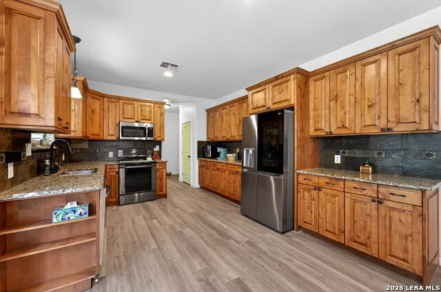 160 County Road 6874 Natalia, TX 78059