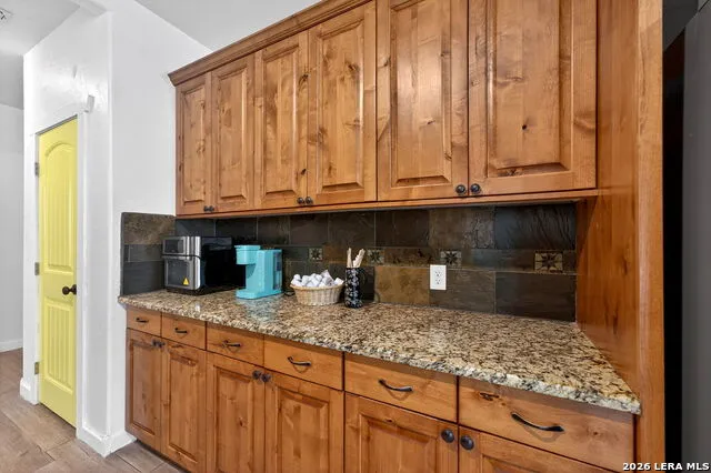 160 County Road 6874 Natalia, TX 78059