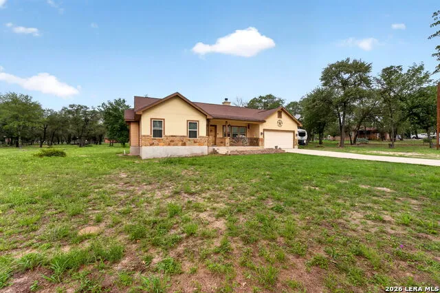 160 County Road 6874 Natalia, TX 78059