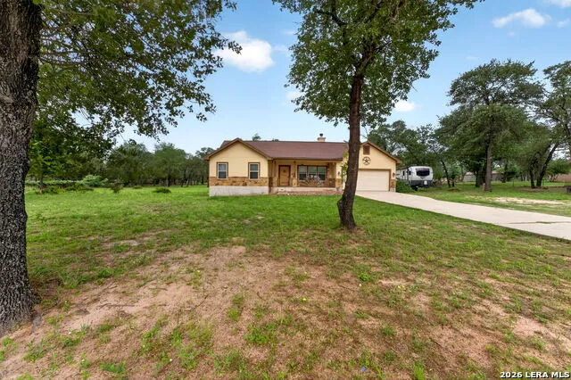 160 County Road 6874 Natalia, TX 78059