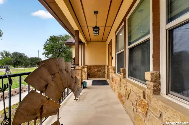 160 County Road 6874 Natalia, TX 78059