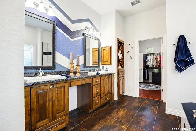 8211 Wild Wind Park Garden Ridge, TX 78266