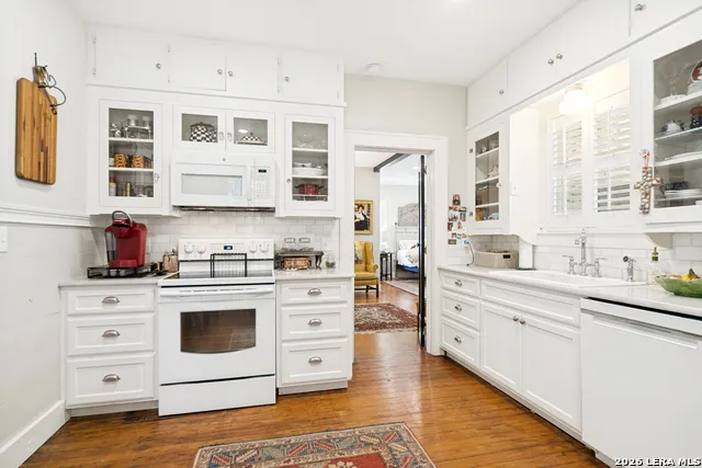 119 E EVERGREEN ST Boerne, TX 78006