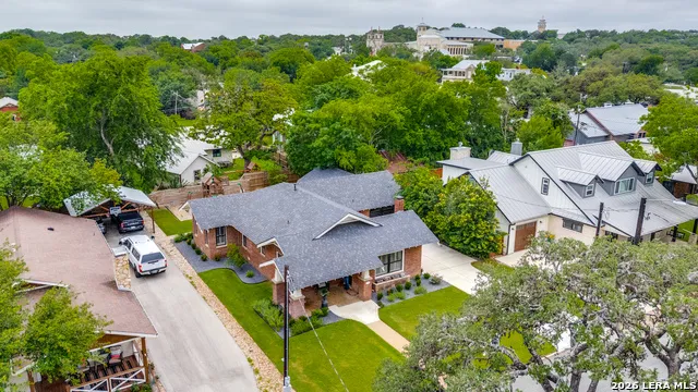 119 E EVERGREEN ST Boerne, TX 78006