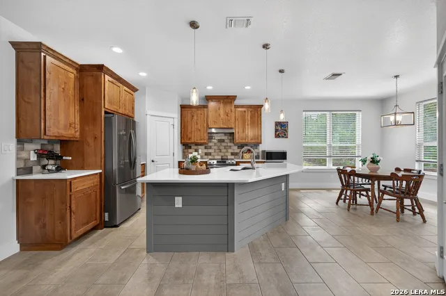 258 HEINEN RD Bandera, TX 78003