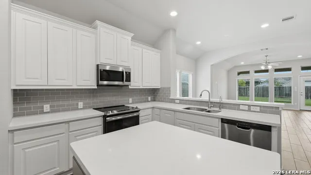 2973 Coral Way Seguin, TX 78155