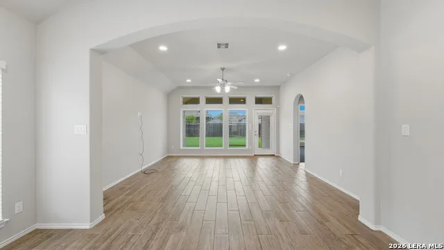 2973 Coral Way Seguin, TX 78155