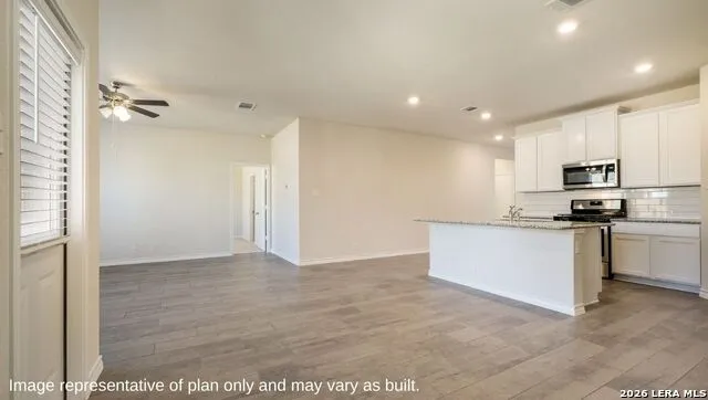 1930 La Grande Jatte San Antonio, TX 78253