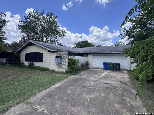 4232 Chestnuthill Dr San Antonio, TX 78218