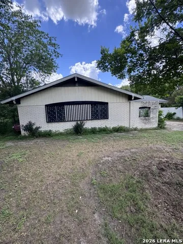 4232 Chestnuthill Dr San Antonio, TX 78218