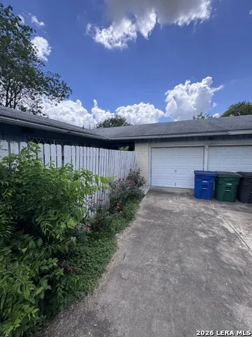 4232 Chestnuthill Dr San Antonio, TX 78218