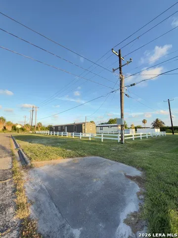 1106 S Euclid Aransas Pass, TX 78336