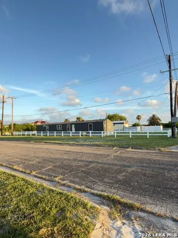 1106 S Euclid Aransas Pass, TX 78336
