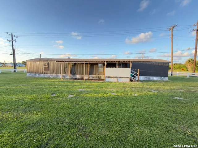 1106 S Euclid Aransas Pass, TX 78336