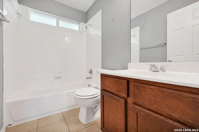 701 Hollow Rdg Schertz, TX 78108