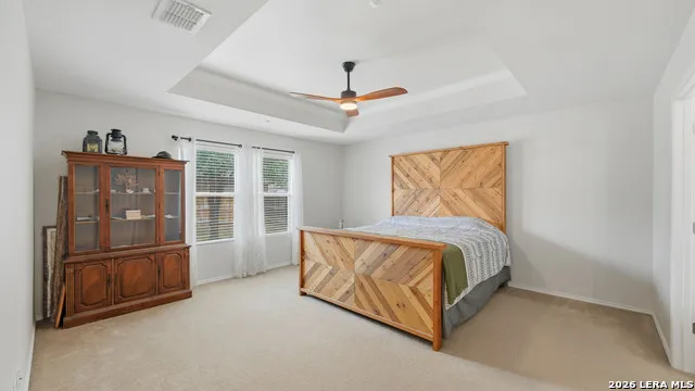16238 GALLOPING OAK KNL Selma, TX 78154