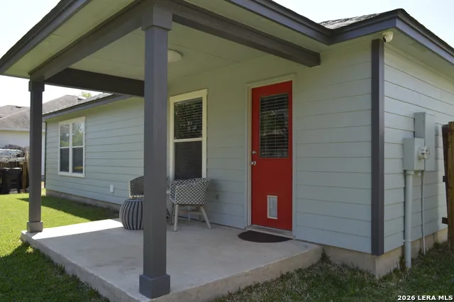 16238 GALLOPING OAK KNL Selma, TX 78154