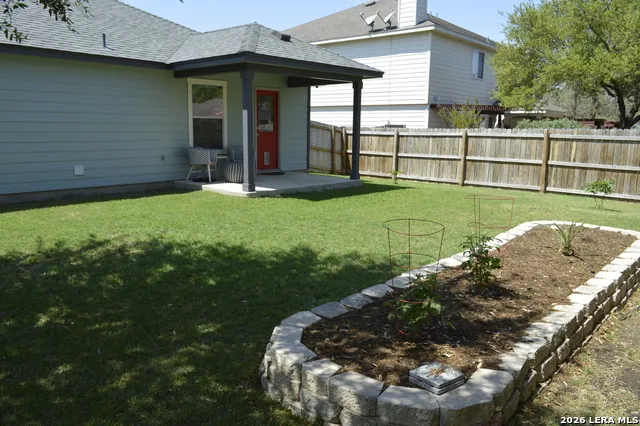 16238 GALLOPING OAK KNL Selma, TX 78154