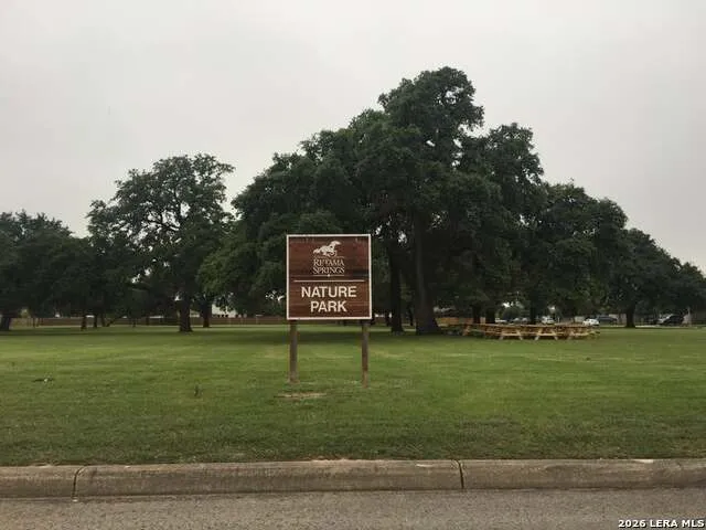 16238 GALLOPING OAK KNL Selma, TX 78154