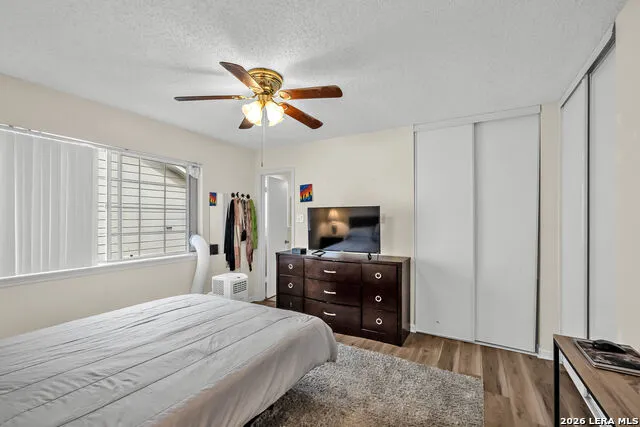 726 MEADOW GATE Converse, TX 78109
