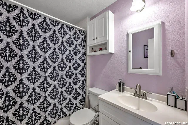 726 MEADOW GATE Converse, TX 78109