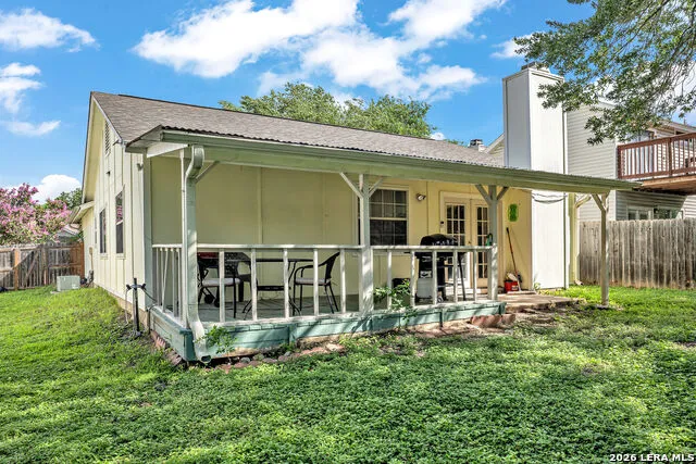 726 MEADOW GATE Converse, TX 78109