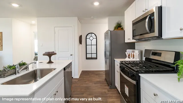 14827 Hemphill King San Antonio, TX 78245