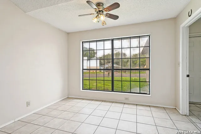 6703 LINN LAKE DR San Antonio, TX 78244