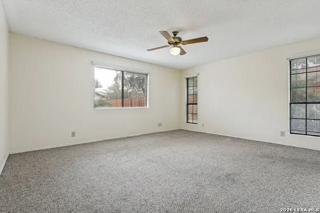 6703 LINN LAKE DR San Antonio, TX 78244