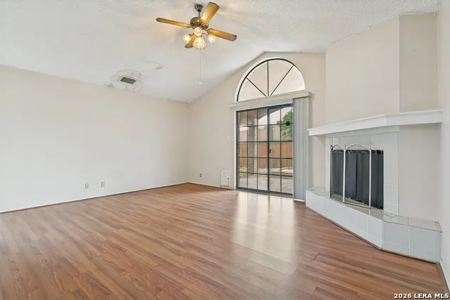 6703 LINN LAKE DR San Antonio, TX 78244