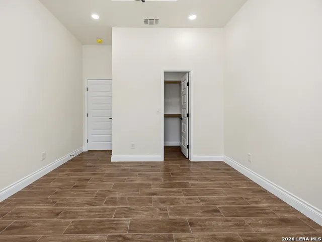 4807 BLUE BEECH DR Elmendorf, TX 78112