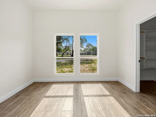 4807 BLUE BEECH DR Elmendorf, TX 78112
