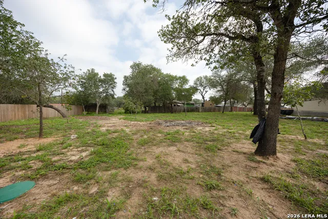 4807 BLUE BEECH DR Elmendorf, TX 78112