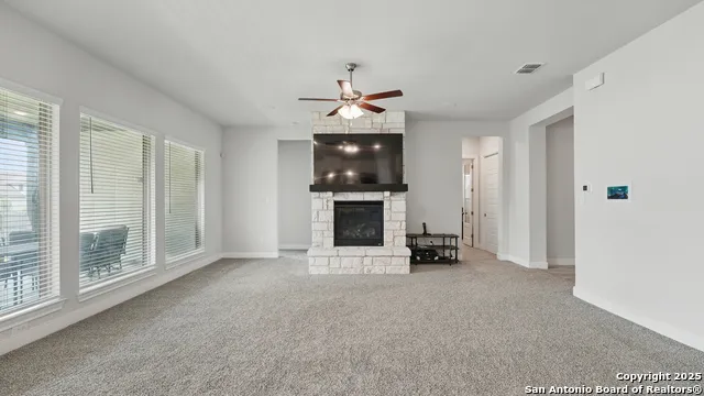1606 Folk Victorian New Braunfels, TX 78132