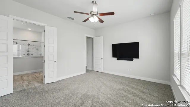 1606 Folk Victorian New Braunfels, TX 78132