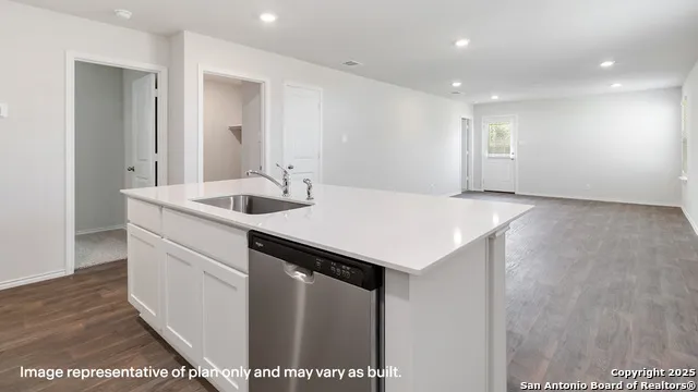 6024 Unakite Trail San Antonio, TX 78253