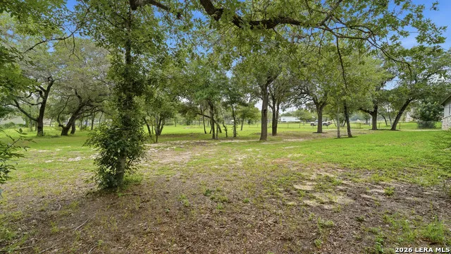 138 Wood Valley Adkins, TX 78101