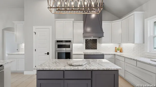 138 Wood Valley Adkins, TX 78101