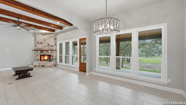 138 Wood Valley Adkins, TX 78101