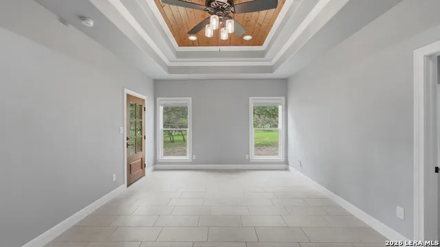 138 Wood Valley Adkins, TX 78101