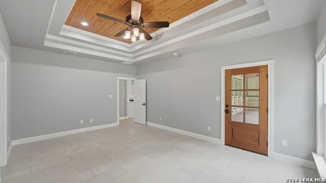 138 Wood Valley Adkins, TX 78101