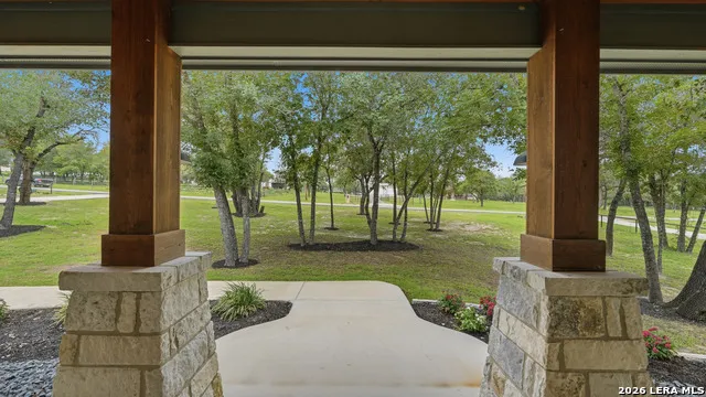 138 Wood Valley Adkins, TX 78101